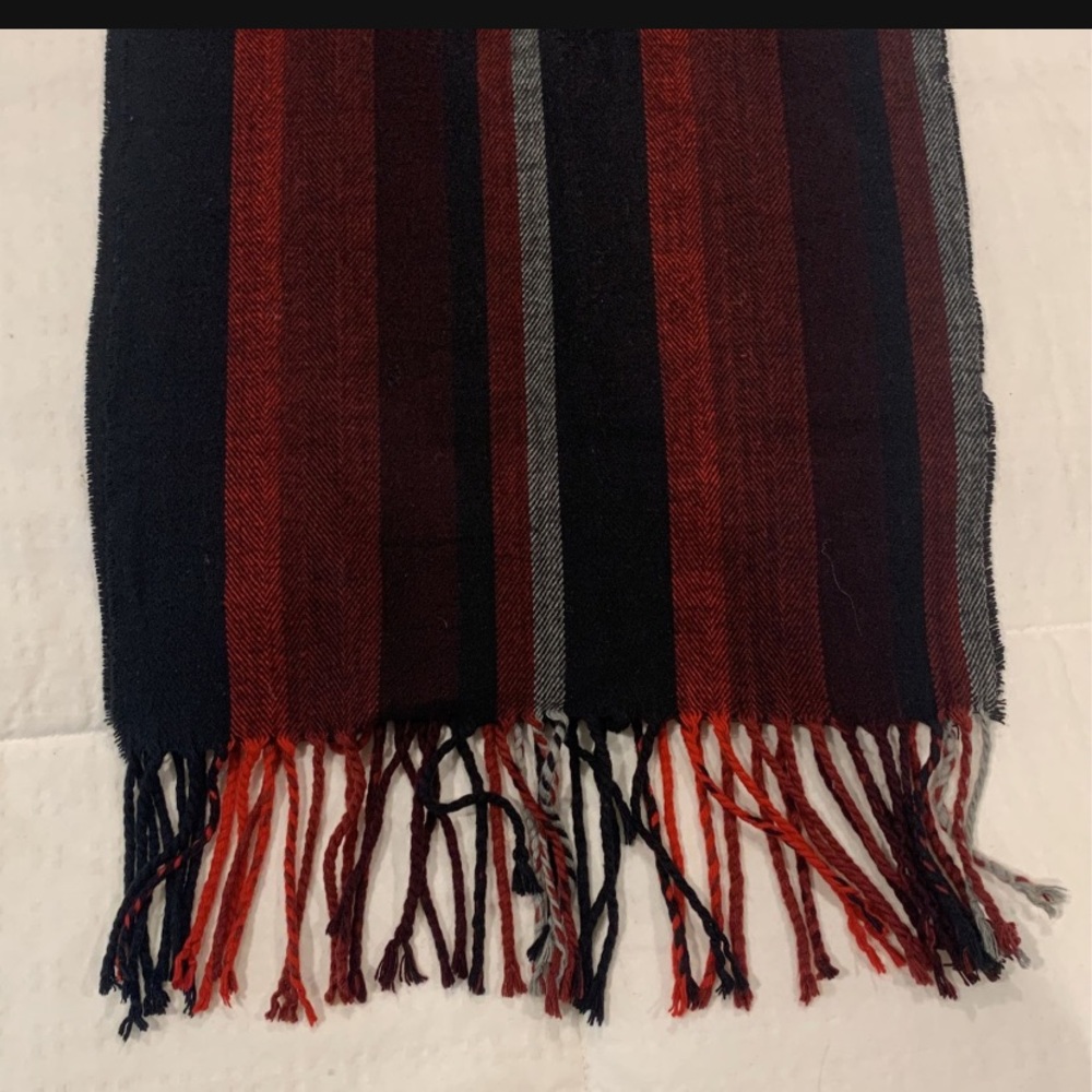 Scarf - Picture 2 of 4